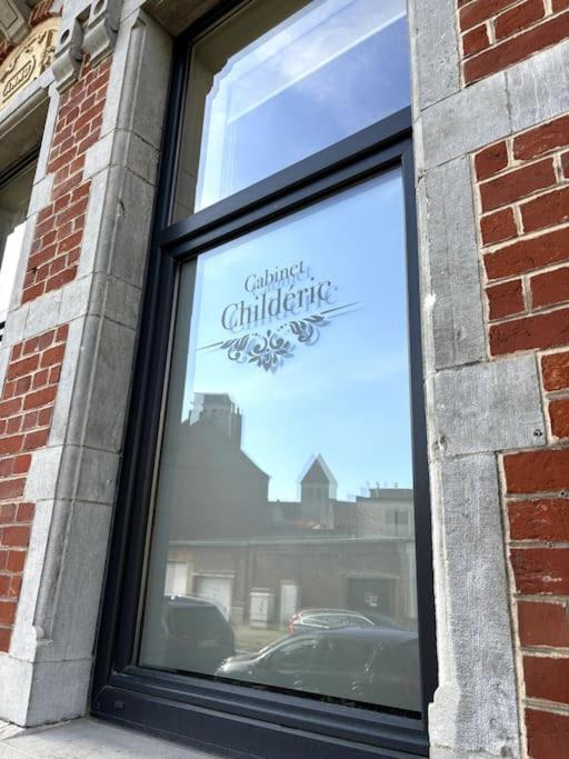 Au Cabinet Childeric Lejlighed Tournai Eksteriør billede